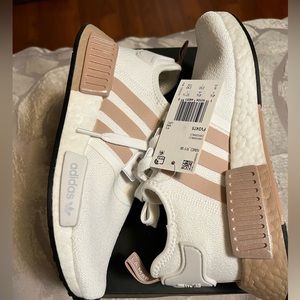 Adidas NMD R1 White Ash Pearl Women’s Running Shoes Size 6 Brand New!